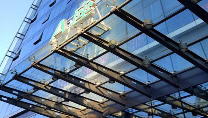 九江城中寫字樓大廈幕墻、雨棚的應用 九江城中寫字樓大廈幕墻、雨棚的應用